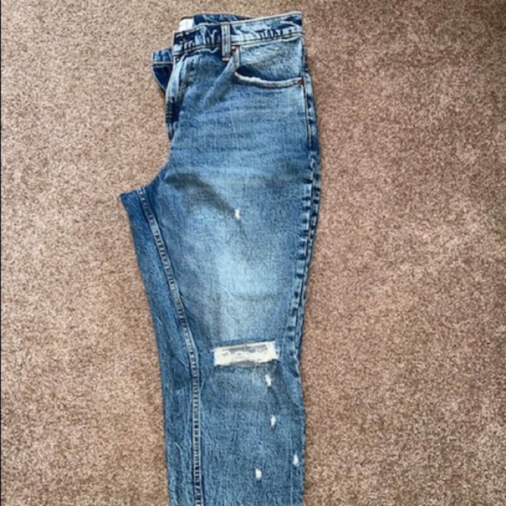 Abercrombie & Fitch high rise mom jeans size 32/14
